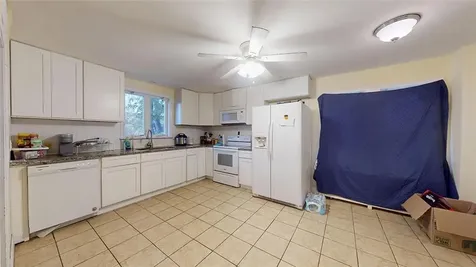 23 Middle Street Woonsocket RI 02895