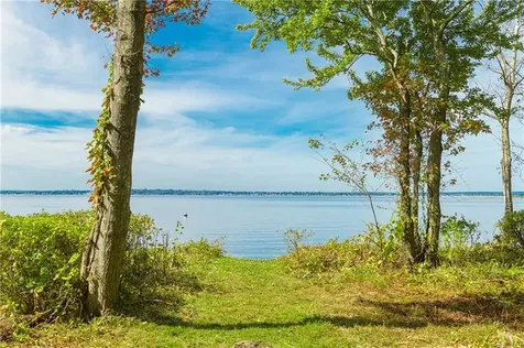 0 Surf Drive Bristol RI 02809