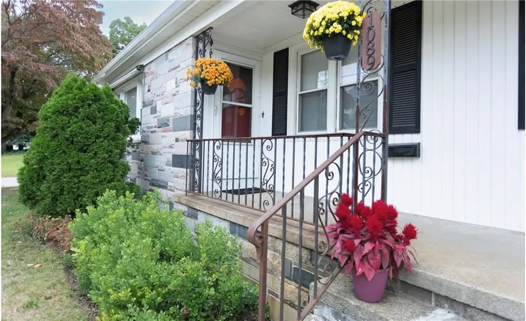 1089 Plainfield Street Johnston RI 02919