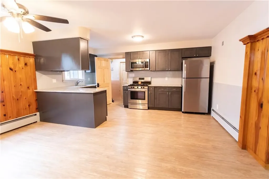 1089 Plainfield Street Johnston RI 02919