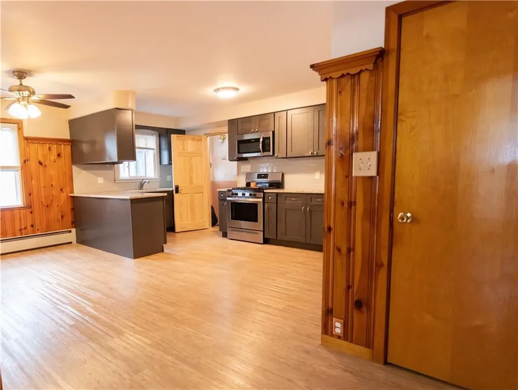 1089 Plainfield Street Johnston RI 02919