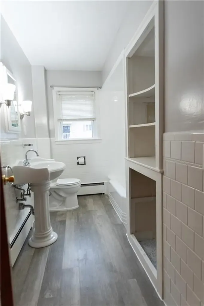 1089 Plainfield Street Johnston RI 02919
