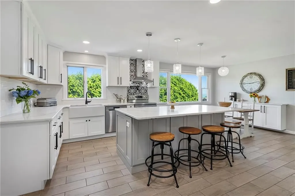 80 Sea Meadow Drive Portsmouth RI 02871