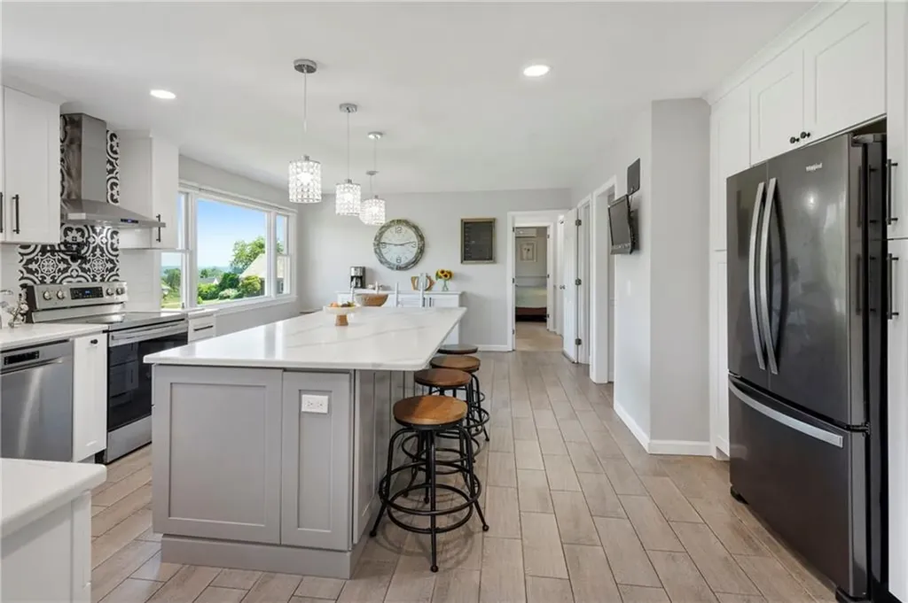 80 Sea Meadow Drive Portsmouth RI 02871