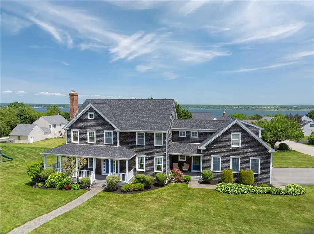 30 Hamilton Drive Portsmouth RI 02871