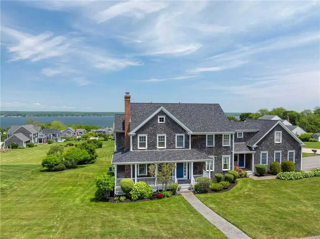 30 Hamilton Drive Portsmouth RI 02871
