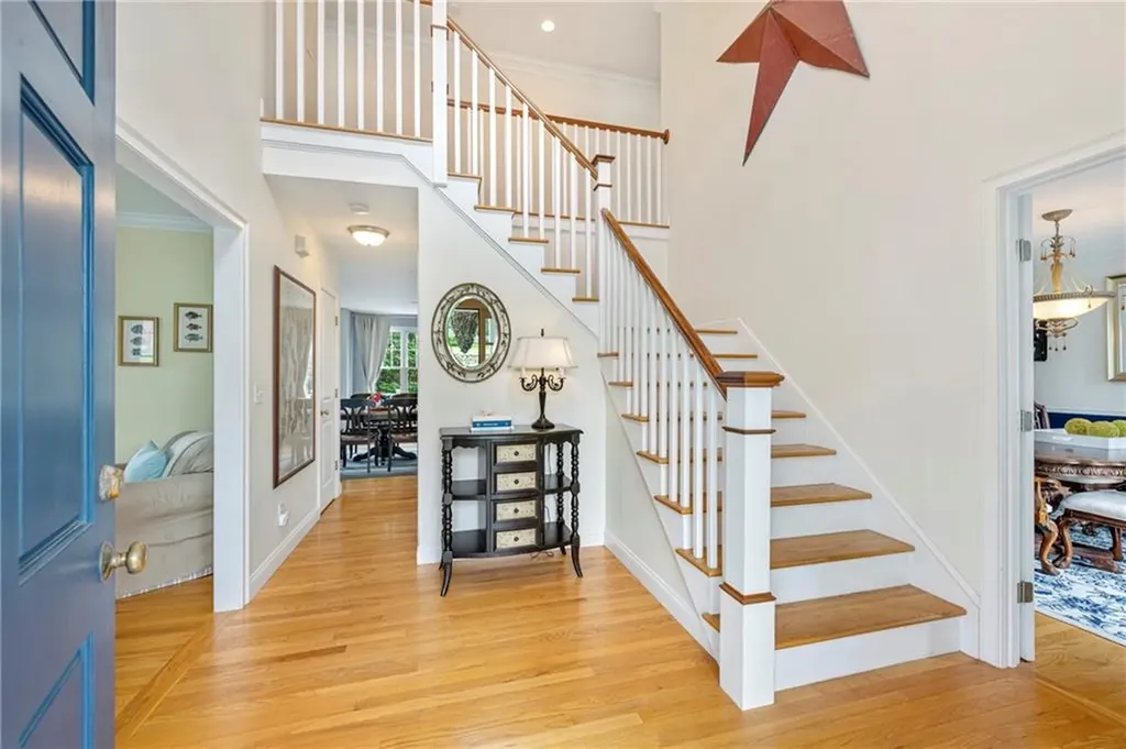 30 Hamilton Drive Portsmouth RI 02871