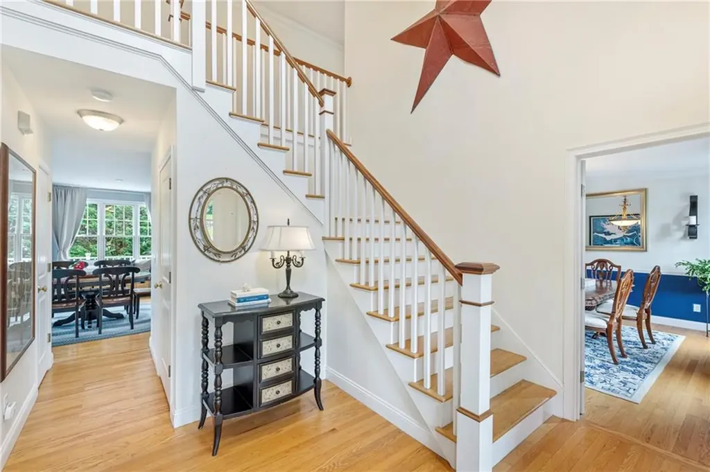 30 Hamilton Drive Portsmouth RI 02871