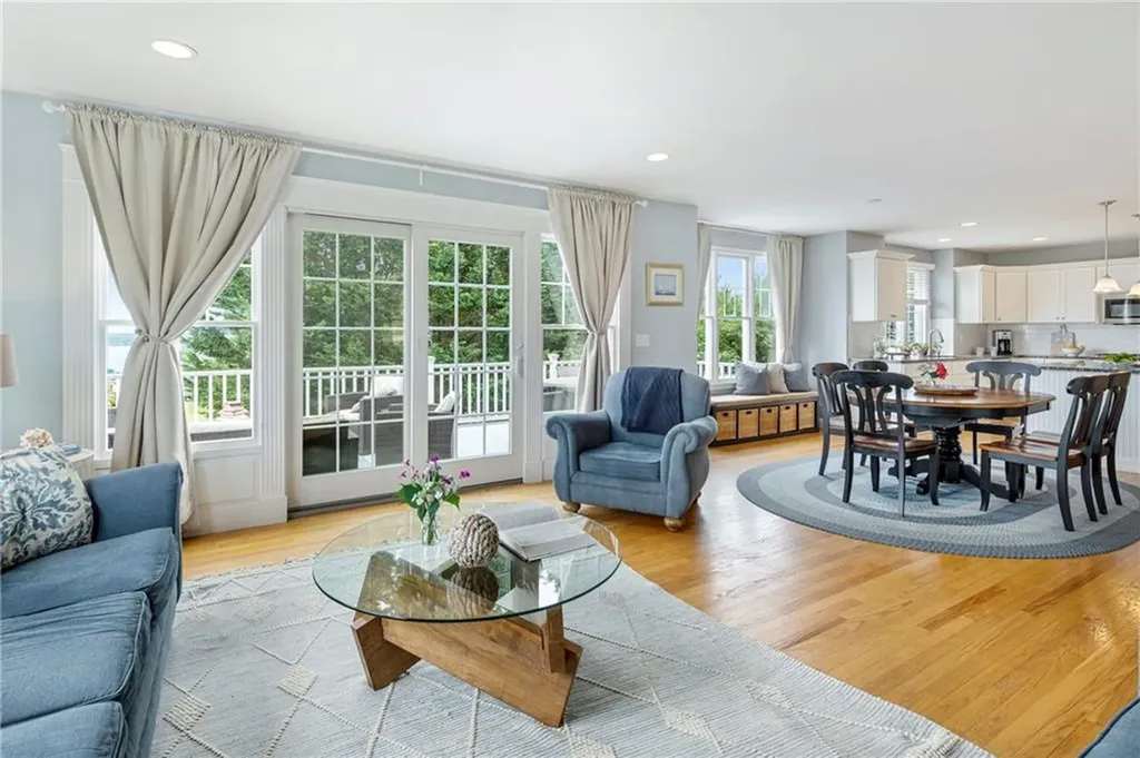 30 Hamilton Drive Portsmouth RI 02871