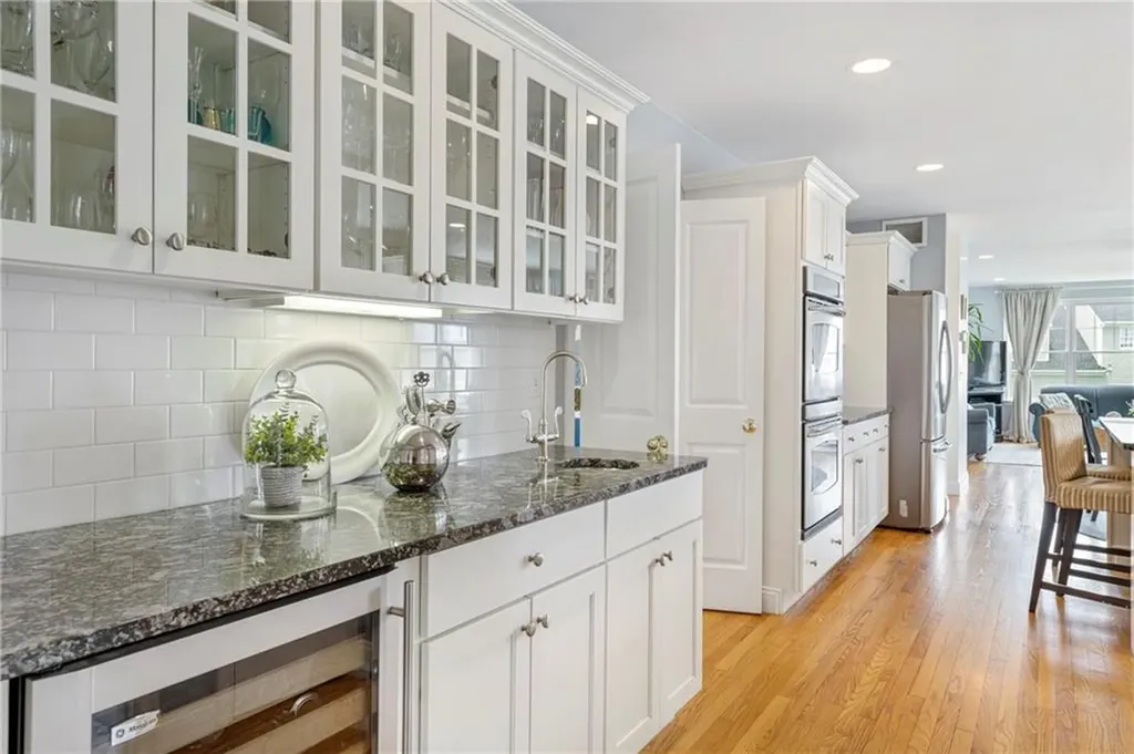 30 Hamilton Drive Portsmouth RI 02871