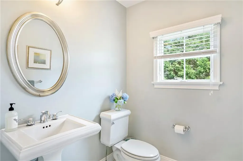 30 Hamilton Drive Portsmouth RI 02871