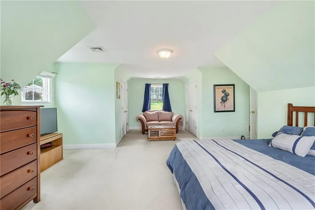 30 Hamilton Drive Portsmouth RI 02871