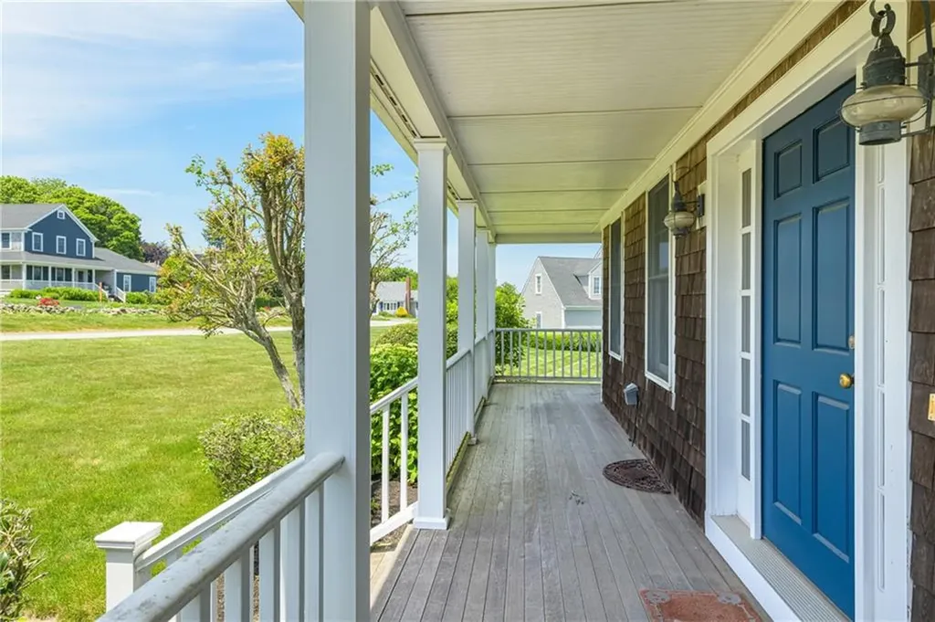 30 Hamilton Drive Portsmouth RI 02871