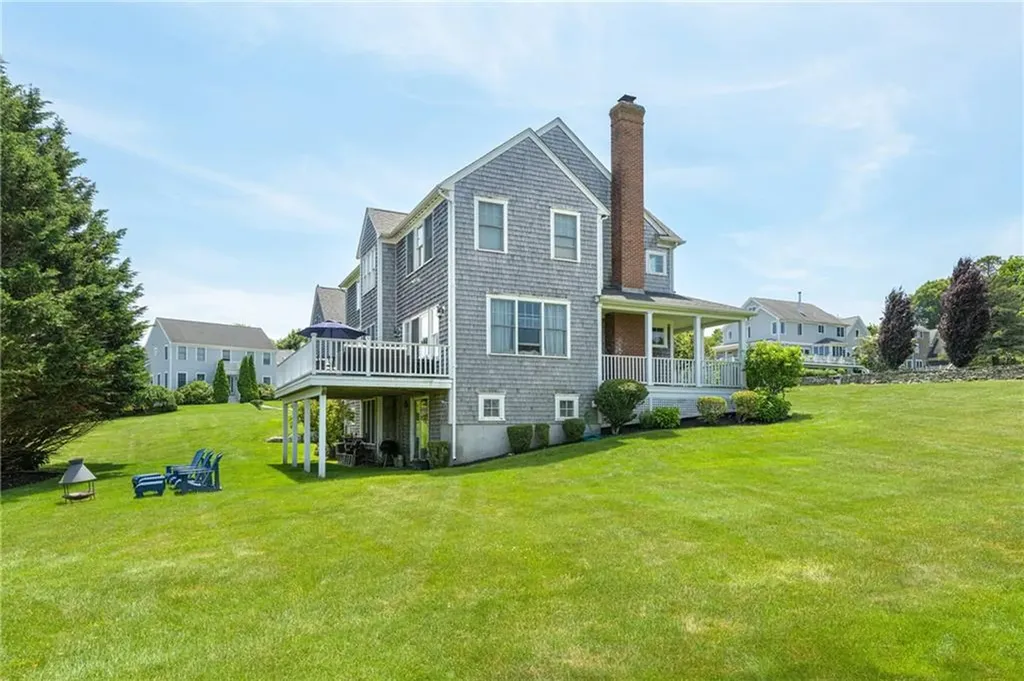 30 Hamilton Drive Portsmouth RI 02871