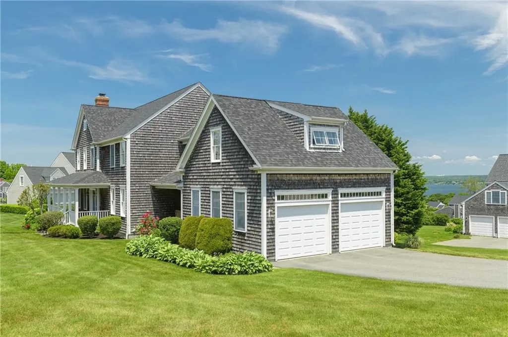 30 Hamilton Drive Portsmouth RI 02871