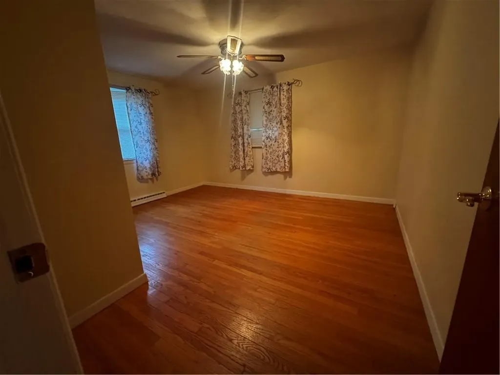 66 Amsterdam Avenue Warwick RI 02889