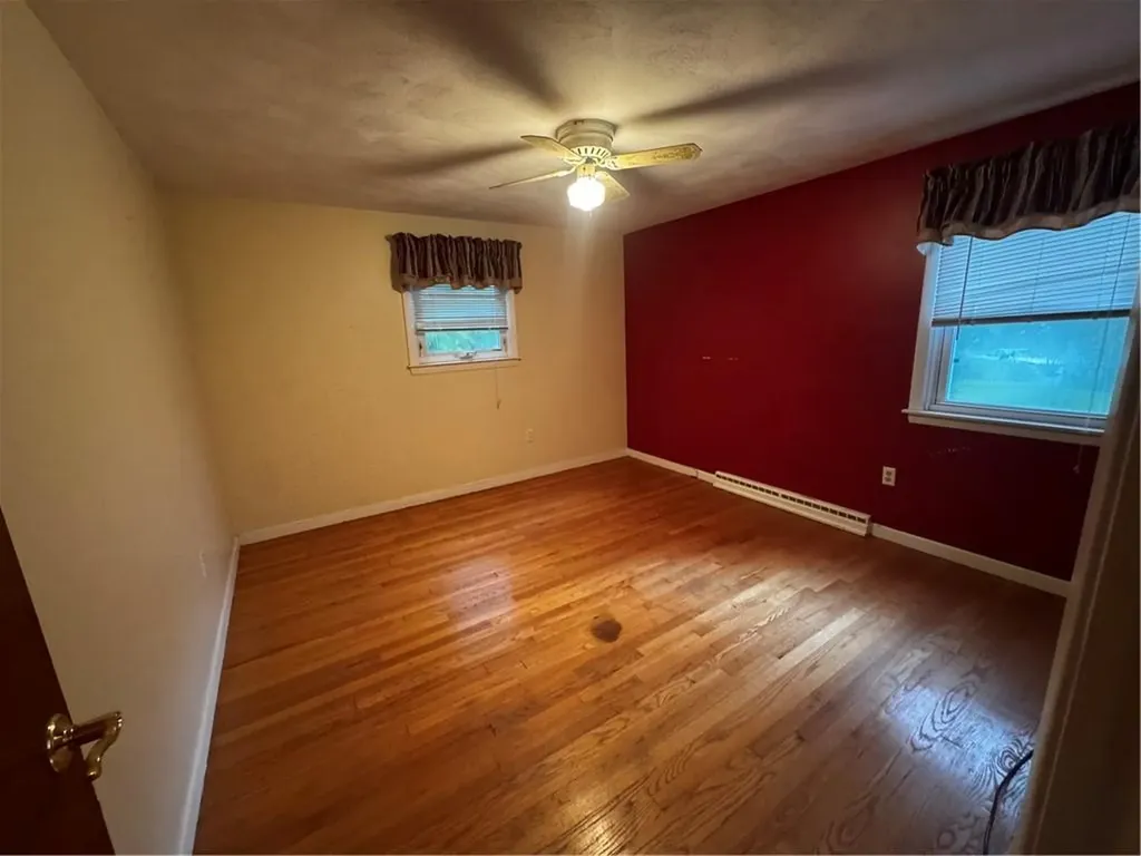 66 Amsterdam Avenue Warwick RI 02889