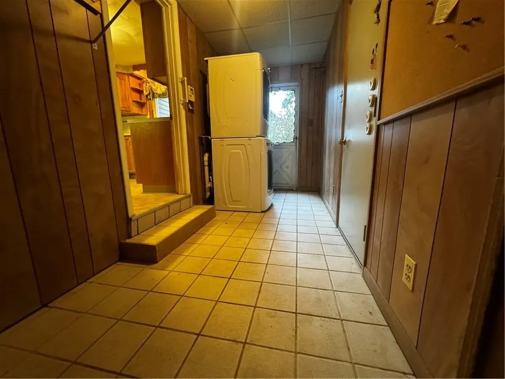 66 Amsterdam Avenue Warwick RI 02889