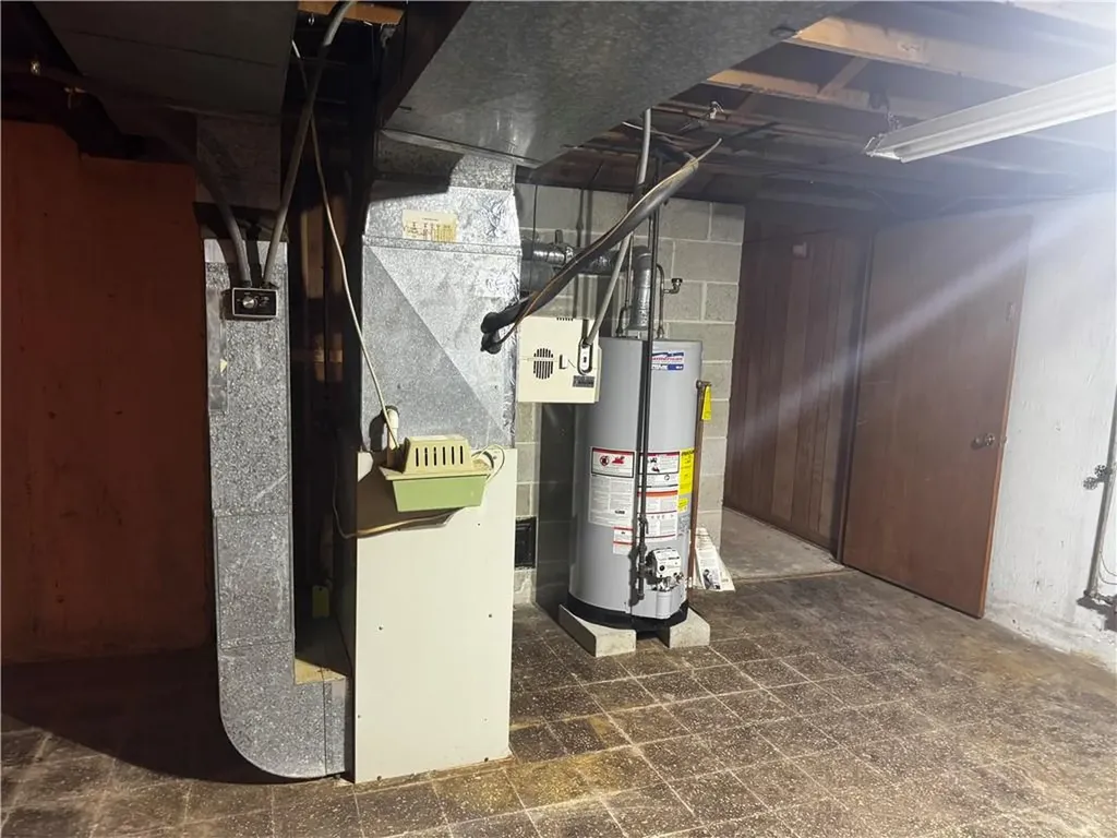 66 Amsterdam Avenue Warwick RI 02889