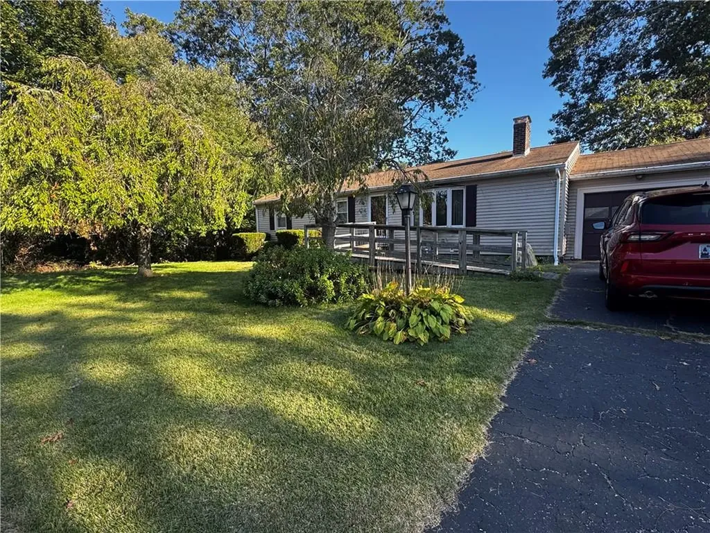 66 Amsterdam Avenue Warwick RI 02889