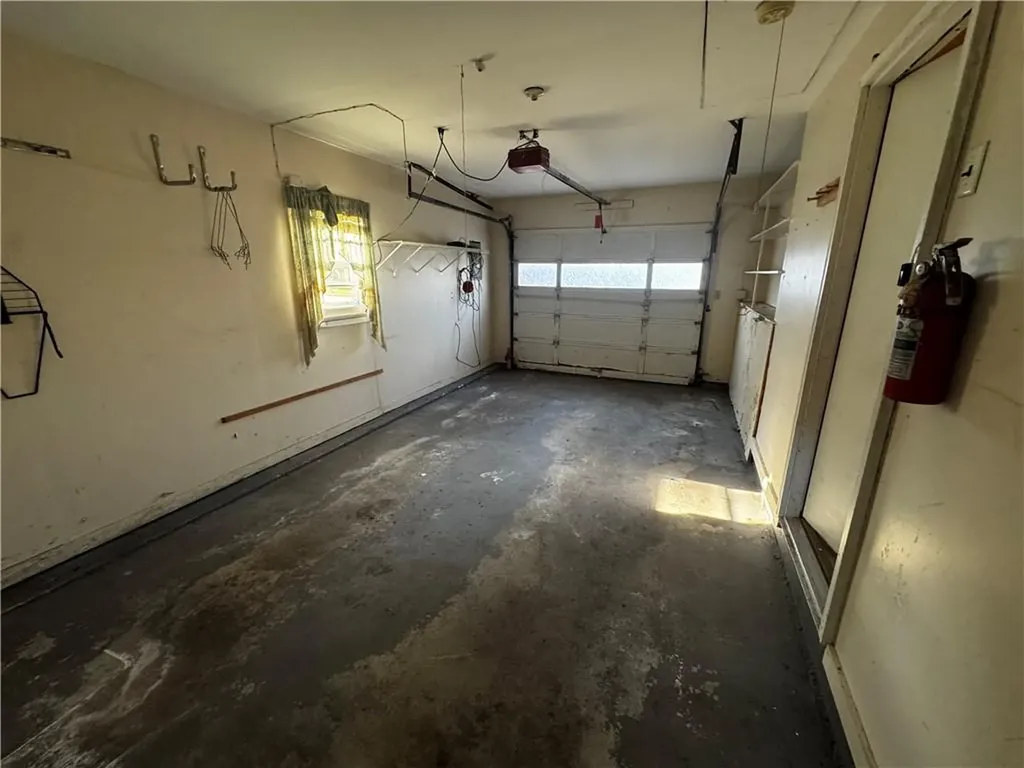 66 Amsterdam Avenue Warwick RI 02889