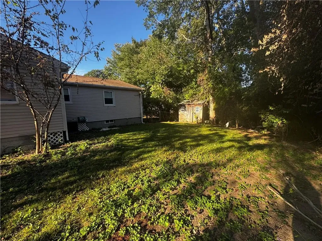 66 Amsterdam Avenue Warwick RI 02889