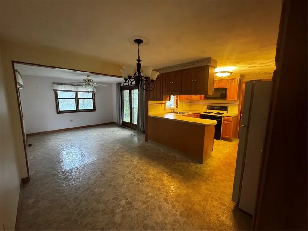 66 Amsterdam Avenue Warwick RI 02889