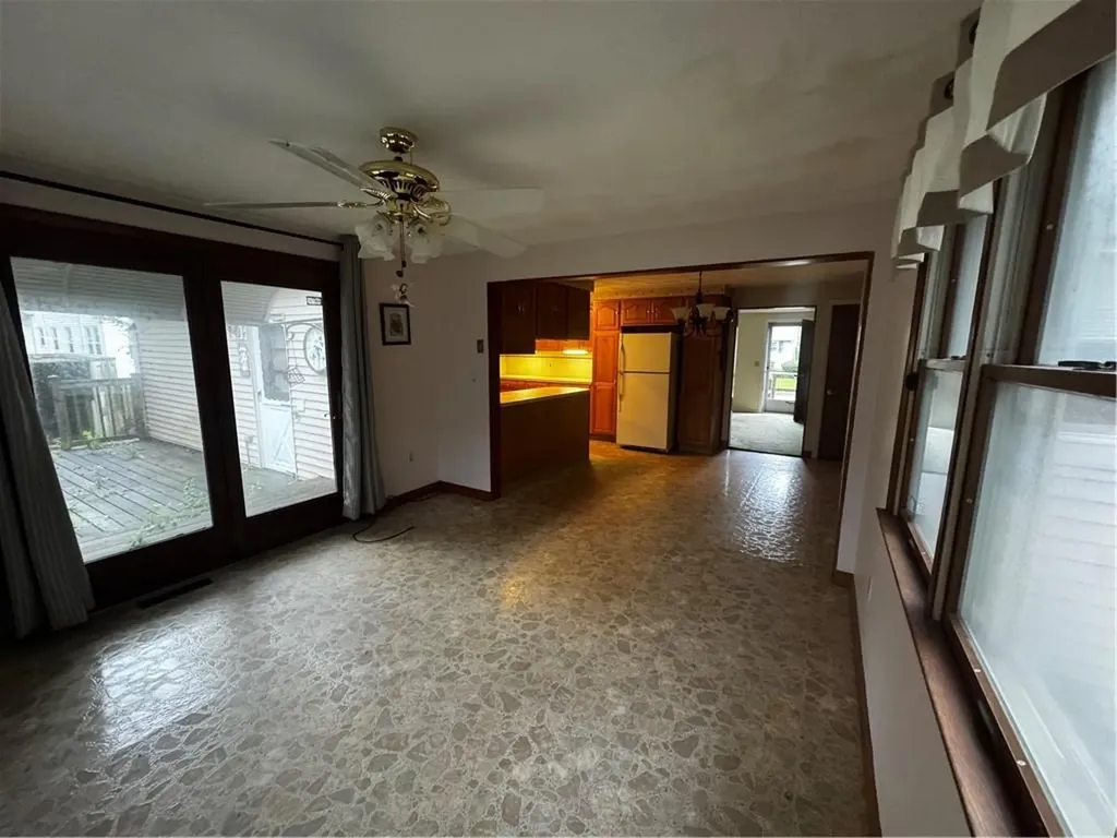 66 Amsterdam Avenue Warwick RI 02889