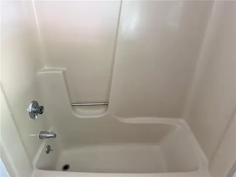 7 Leatherleaf Road Narragansett RI 02882