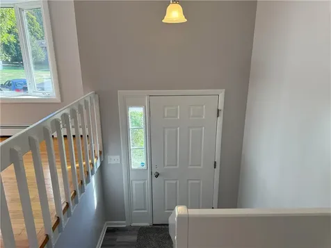 7 Leatherleaf Road Narragansett RI 02882