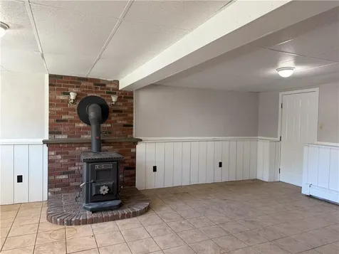 7 Leatherleaf Road Narragansett RI 02882