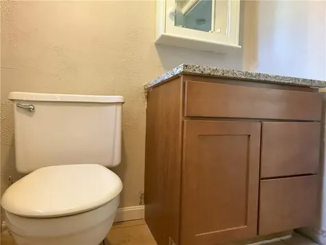 7 Leatherleaf Road Narragansett RI 02882