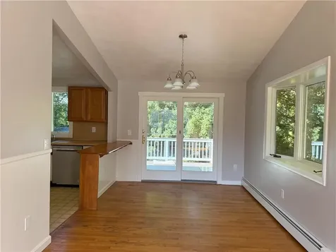 7 Leatherleaf Road Narragansett RI 02882