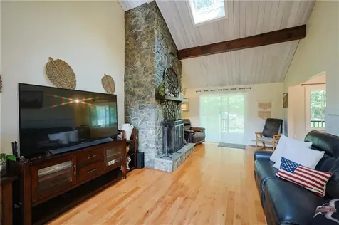 50 Dexter Avenue Seekonk MA 02771