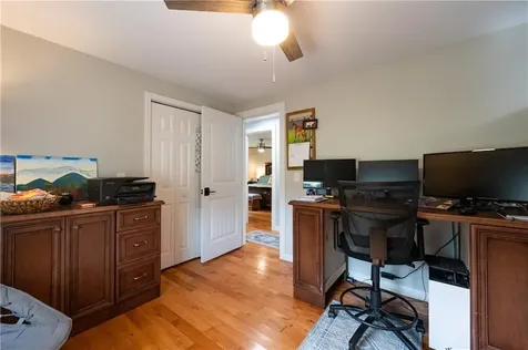 50 Dexter Avenue Seekonk MA 02771