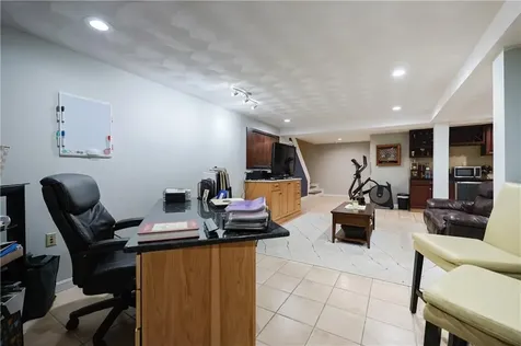 50 Dexter Avenue Seekonk MA 02771