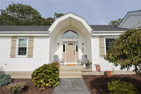 50 Dexter Avenue Seekonk MA 02771