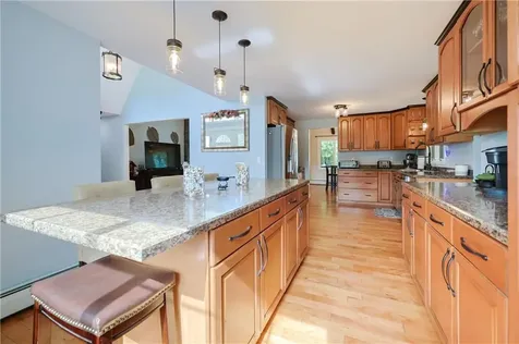 50 Dexter Avenue Seekonk MA 02771