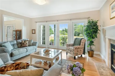 180 Cottontail Drive Portsmouth RI 02871