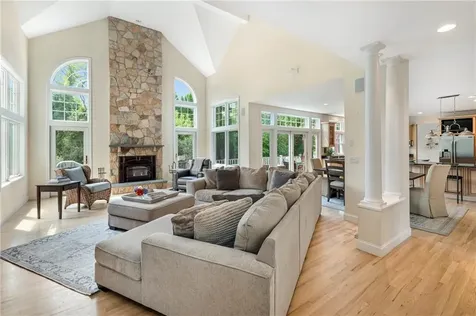 180 Cottontail Drive Portsmouth RI 02871