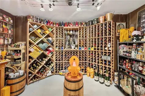 180 Cottontail Drive Portsmouth RI 02871