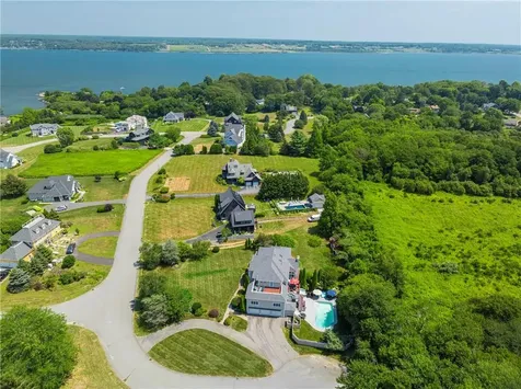 180 Cottontail Drive Portsmouth RI 02871