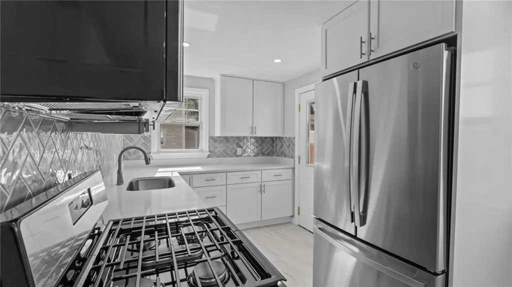 53 Uphill Avenue Warwick RI 02886