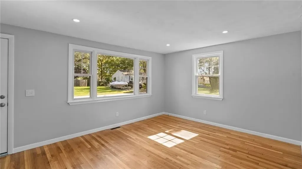 53 Uphill Avenue Warwick RI 02886