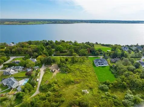 0 Indian Avenue Portsmouth RI 02871