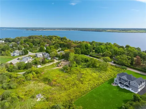 0 Indian Avenue Portsmouth RI 02871