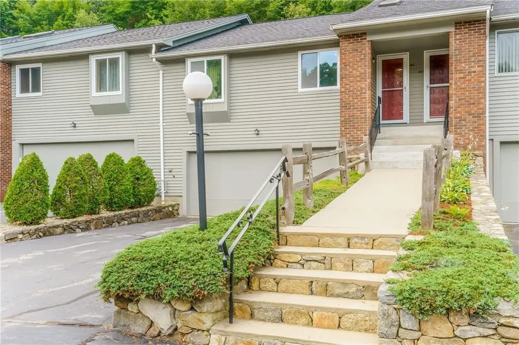 125 Smith Avenue Smithfield RI 02828