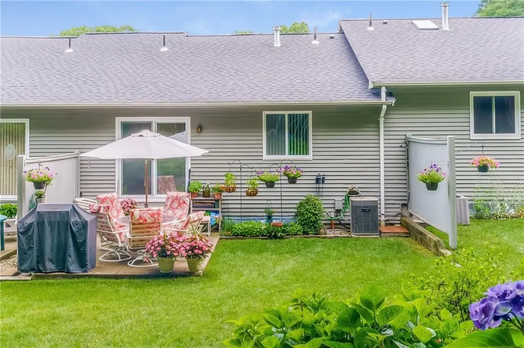 125 Smith Avenue Smithfield RI 02828