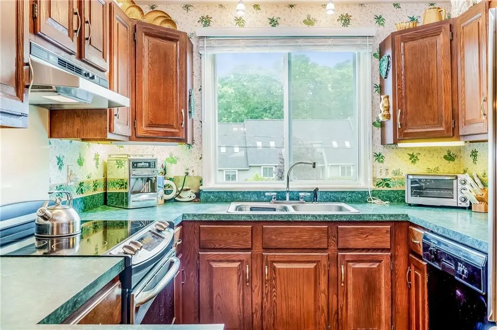 125 Smith Avenue Smithfield RI 02828