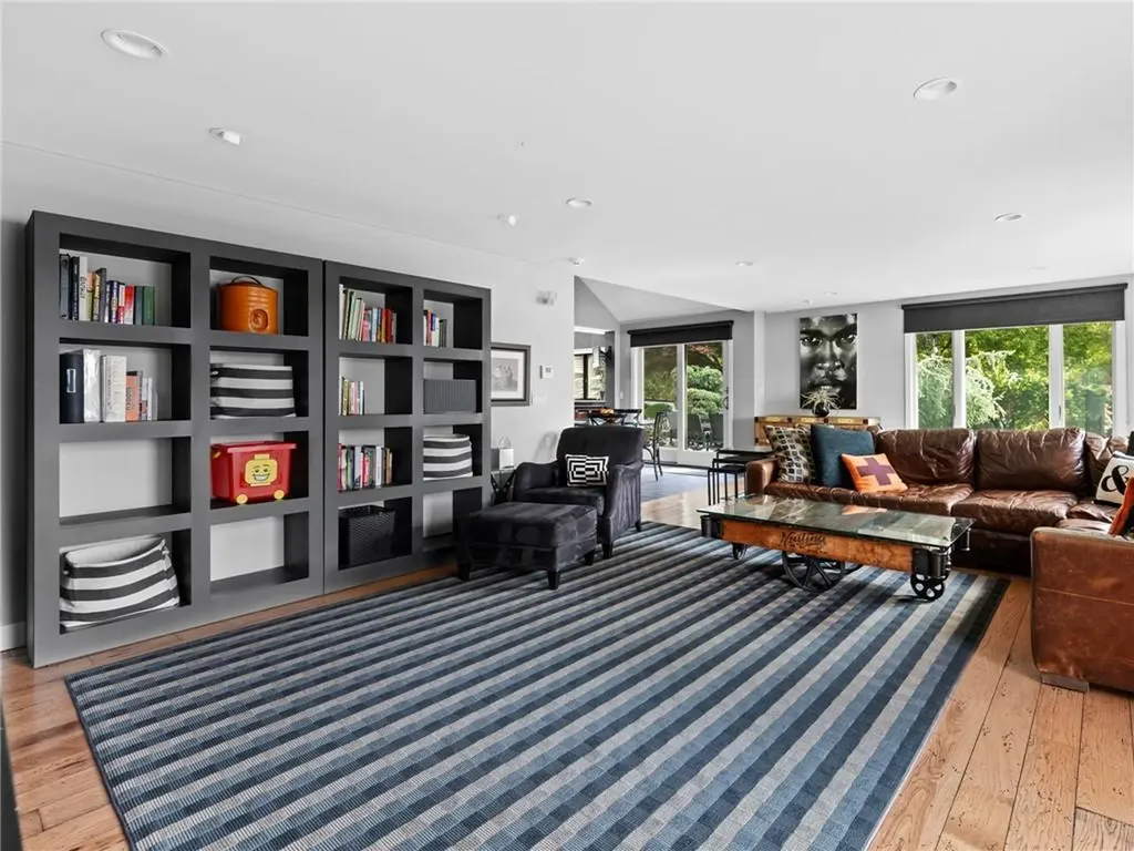 14 Domin Avenue Smithfield RI 02917